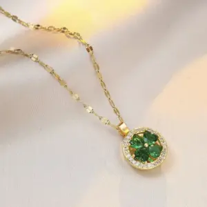 X0724 Gold Emerald Rotating Necklace