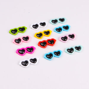 Love sunglasses 4 (color random)