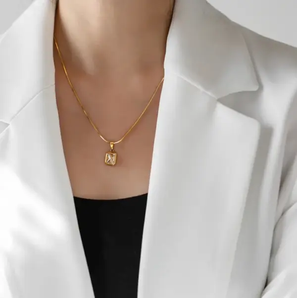oly-309f156944eb01161386782b9f536abf Wholesale PVD Coated Real Gold Plated 18K Gold Heart 304 Stainless Steel Titanium Steel Waterproof Non Tarnish 304 Stainless Steel Titanium Steel Necklace
