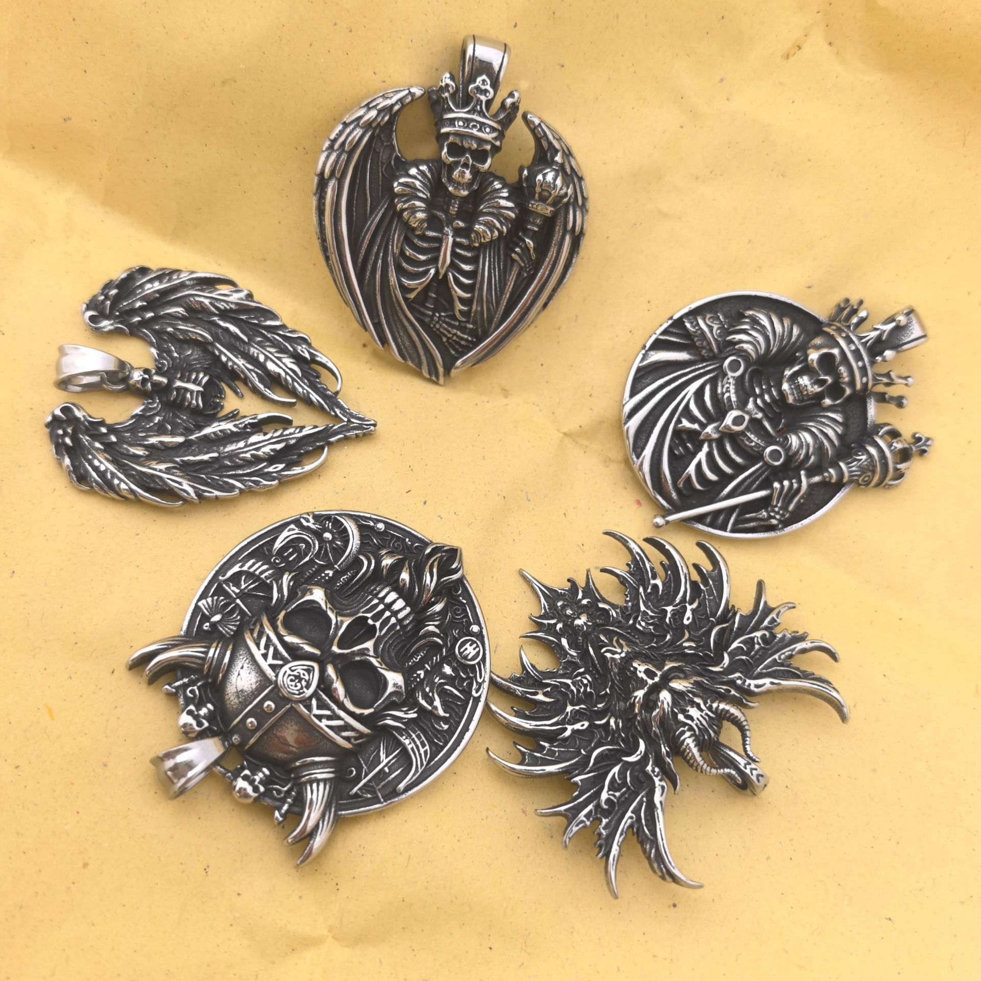 Wholesale European and American Retro Dark Viking Skull Ghost Face Moth Devil God Pendant Scandinavian Exaerated Necklace for Men