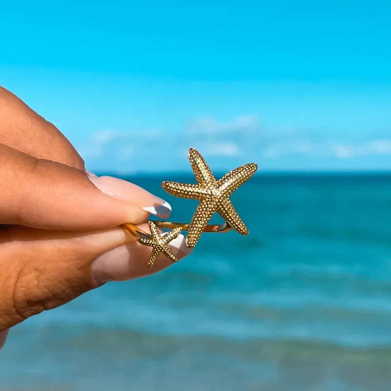 Wholesale PVD Coated Real Gold Plated Starfish 304 Stainless Steel IG Style Waterproof Non Tarnish Open Rings