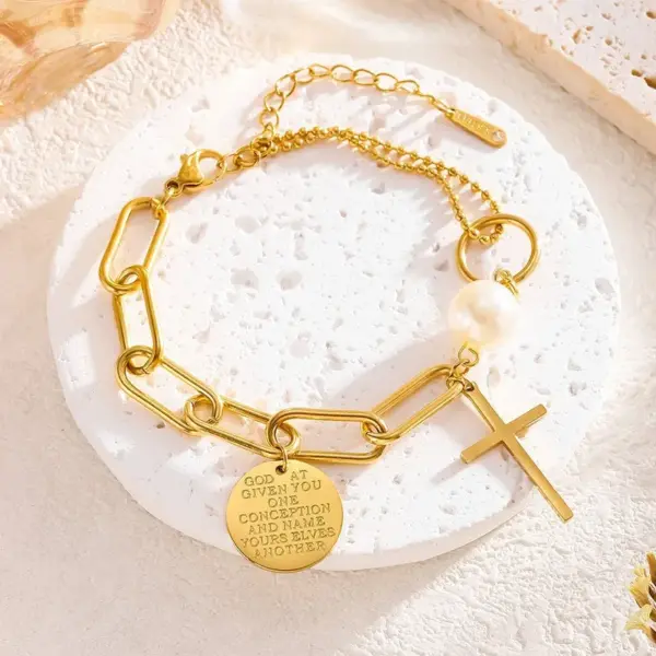 Sweet Simple Style Cross Heart Shape Titanium Steel Cuban Link Chain Curb Chain Paperclip Chain Tennis Chain Bracelets In Bulk