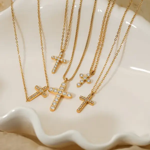 Wholesale PVD Coated Real Gold Plated 16K Gold White Gold Plated Cross 304 Stainless Steel Modern Style Artistic Waterproof Non Tarnish 304 Stainless Steel Necklace