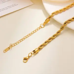 5mm Hemp Flowers Chain Bracelet / Gold