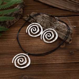 Wholesale Bohemian Fashion Pendant Thread Symbol Simple Beach Necklace