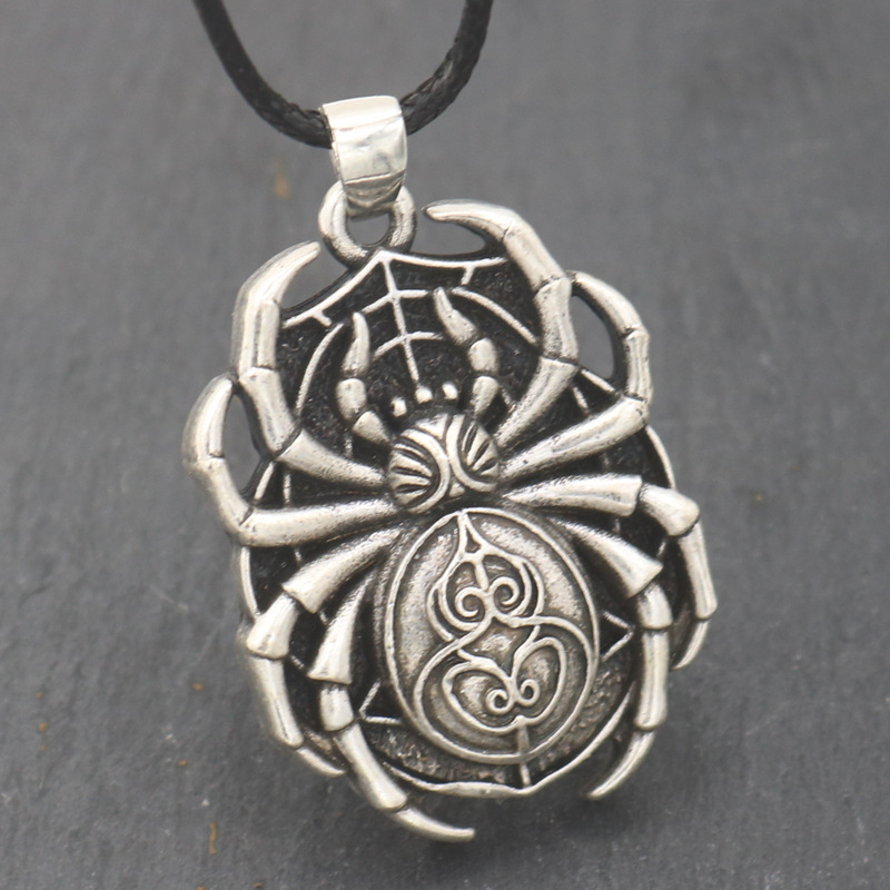 Wholesale European and American Fashion Dark Retro Pendant Retro Domineering Men's Necklace Cross-Border Jewelry