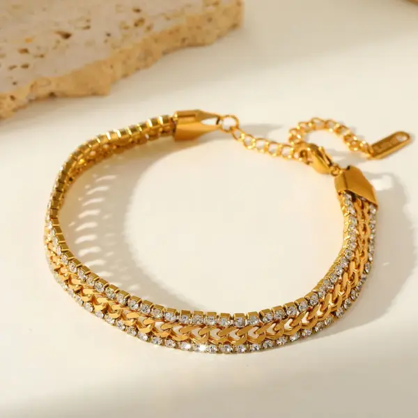 Wholesale Elegant Luxury Stainless Steel 18K Gold Plated Zirconia Geometry Pendant Full Diamond Bracelet Style