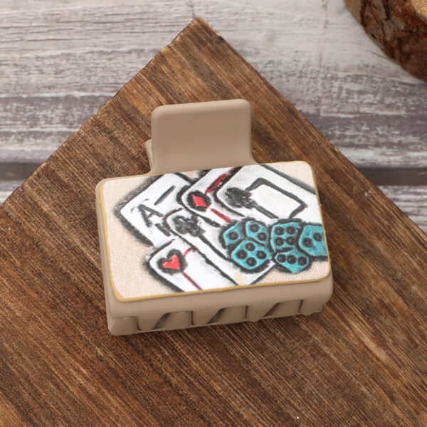 oly-31838289e1553ea35f32b57128e80b27 Wholesale Western Style Playing Cards Pattern Leather Hairpin Shark Clip