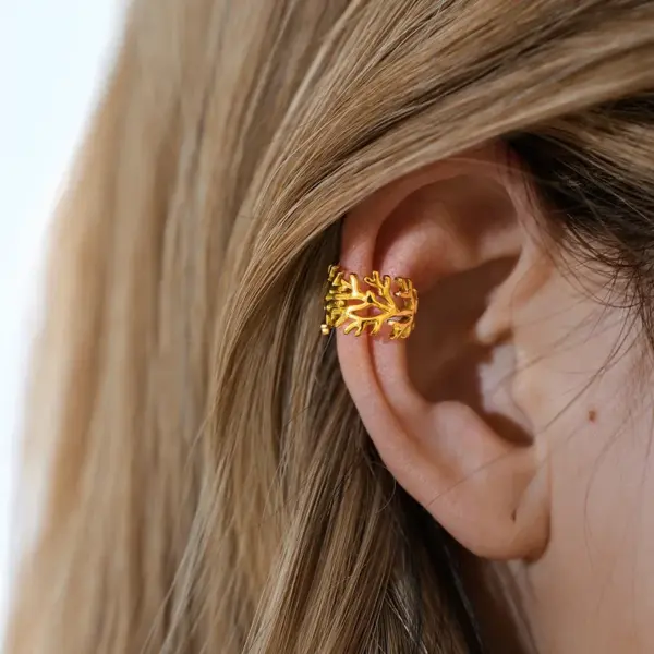 Wholesale Ion Plating (IP) Real Gold Plated 18K Gold Coral 304 Stainless Steel Simple Style Waterproof Non Tarnish Ear Cuffs