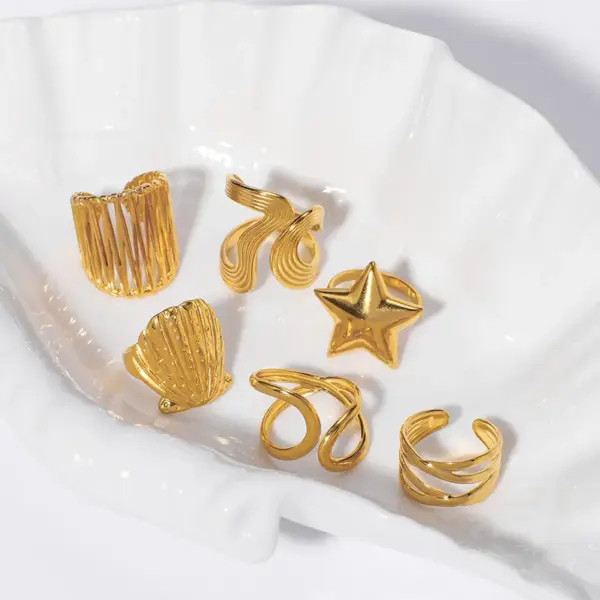 Wholesale 304 Stainless Steel Pentagram Geometric Spiral Stripe PVD Coated 18K Gold 18K Real Gold Plated Real Gold Plated Vintage Style Modern Style Simple Style Waterproof Non Tarnish Rings