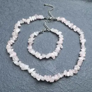 Pink crystal / Necklace