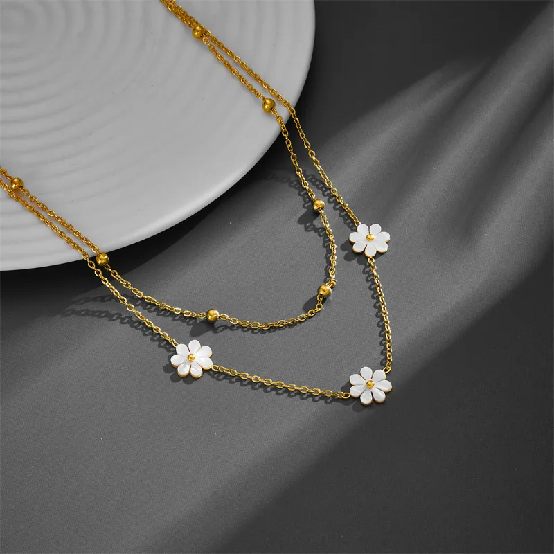 Wholesale PVD Coated Real Gold Plated 18K Gold Flower Titanium Steel Sweet Pastoral Waterproof Non Tarnish Titanium Steel Layered Necklaces