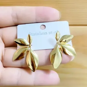 Gold Earrings022 / 18k