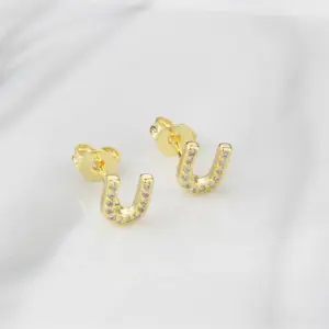 Gold / Letter U