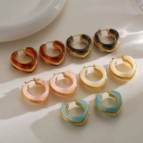 Wholesale Women’s V Shape Stud Earrings In 304 Stainless Steel With 18K Real Gold PVD Coated Electroplated Finish And Resin Inlay