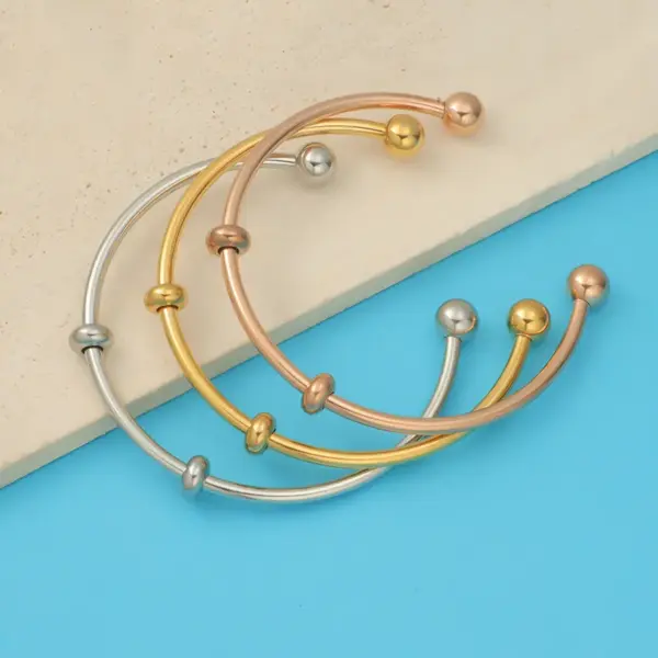 Wholesale PVD Coated 18K Gold Rose Gold Real Gold Plated Solid Color Stainless Steel Retro Waterproof Non Tarnish Bangle
