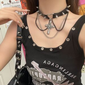 Cross leather rivet collar x4514
