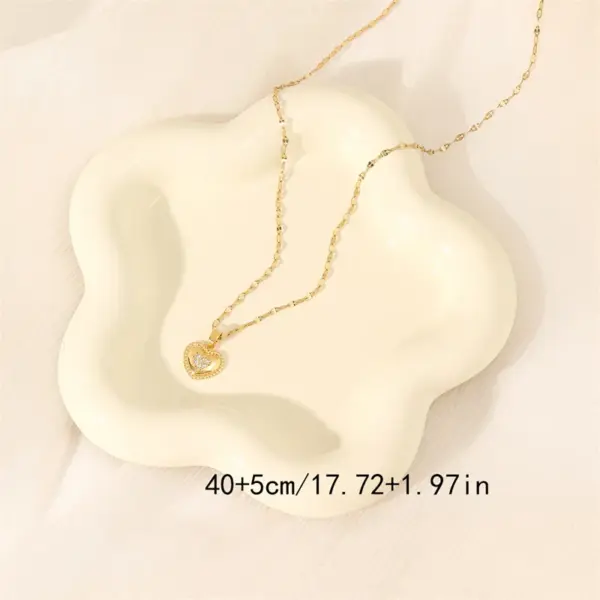 Wholesale 201 Stainless Steel Brass 18K Gold Plated Simple Style Classic Style Plating Inlay Star Heart Shape Bow Knot Zircon Pendant Necklace