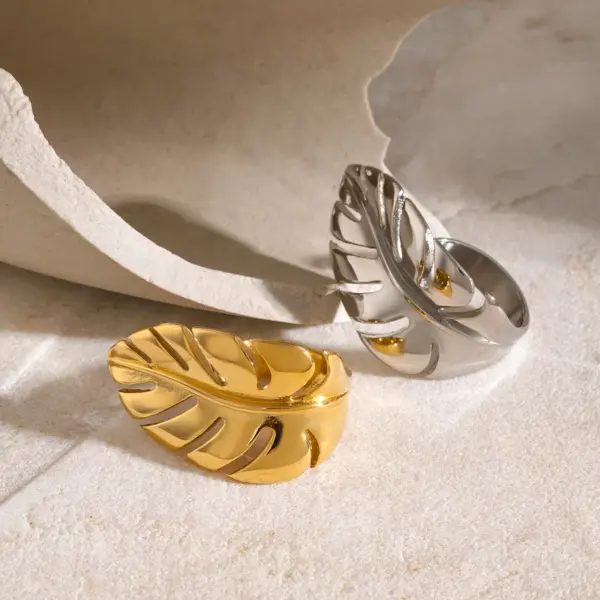 Wholesale 304 Stainless Steel Leaves PVD Coated 18K Real Gold Plated Real Gold Plated Simple Style Classic Style Waterproof Non Tarnish Plating Gold Rings