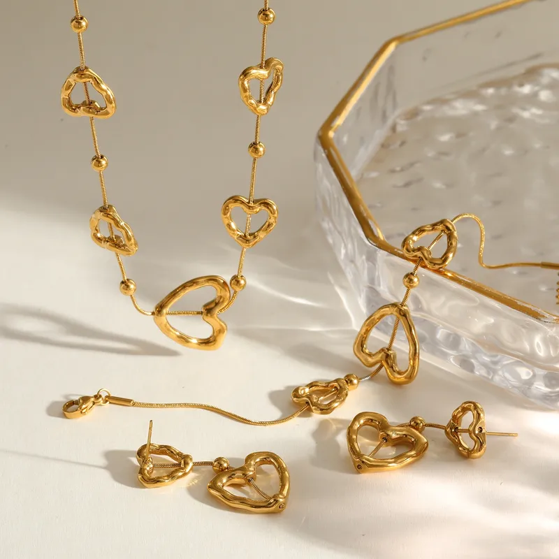 Wholesale 304 Stainless Steel Vacuum Electroplating (In Furnace) Plated 18K Real Gold Love Heart Necklace/Bracelet/Earrings