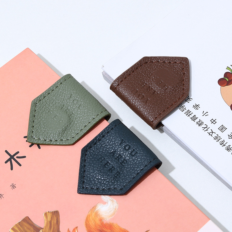 Wholesale Cross-border hot-selling PU leather magnetic bookmarks, triangular and diamond-shaped book clips, headphone cable winders, banknote and cash