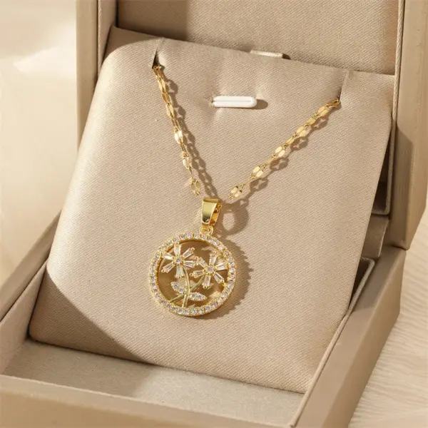 Wholesale 201 Stainless Steel Brass 18K Gold Plated Simple Style Classic Style Plating Inlay Star Heart Shape Bow Knot Zircon Pendant Necklace