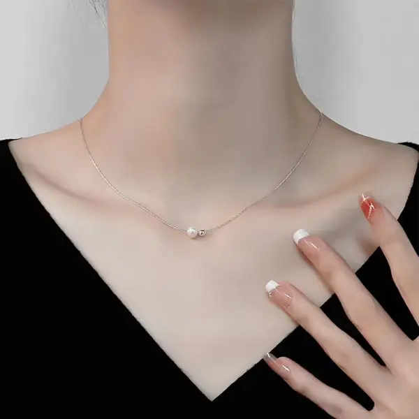 Wholesale 304 Stainless Steel Plastic Solid Color Ion Plating (IP) 18K Gold Plated Sweet Simple Style Waterproof Non Tarnish Plating Regular Chain Silver Pendant Necklace