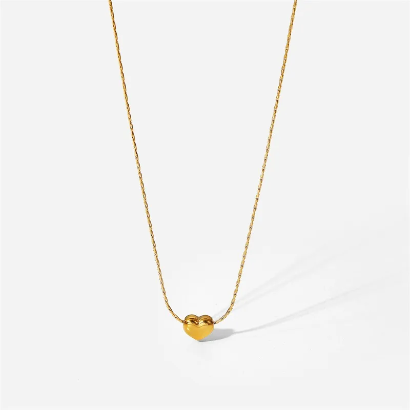 Wholesale PVD Coated Real Gold Plated Heart Shape Titanium Steel Sweet Waterproof Non Tarnish Necklace