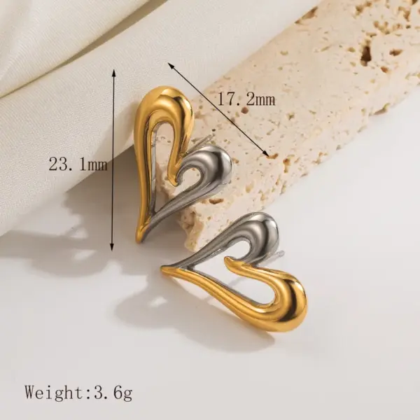 Wholesale 1 Pair Basic Sweet Commute Heart Shape Plating 304 Stainless Steel 18K Gold Plated Ear Studs