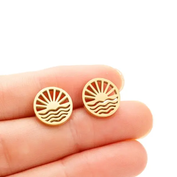 Wholesale PVD Coated 18K Gold Real Gold Plated Flower 304 Stainless Steel Simple Style Waterproof Non Tarnish Ear Studs