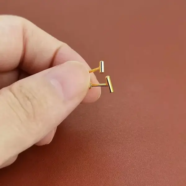 Wholesale 304 Stainless Steel Long Strip Electroplated Stone-Free 18K Gold Plated Simple Style Plating Ear Studs