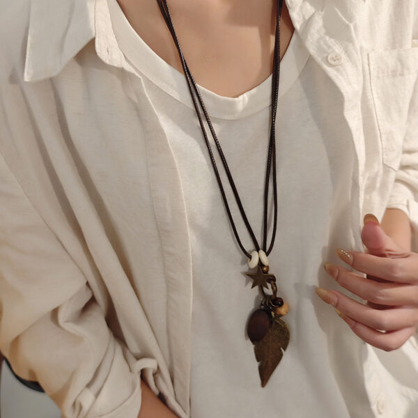 Wholesale Zen Ethnic Style Long Star Beaded Feather Necklace Retro Bohemian Style All-match Woolen Chain for Women