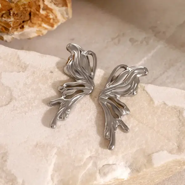PVD Coated Real Gold Plated Butterfly 304 Stainless Steel Simple Style Classic Style Waterproof Non Tarnish Ear Studs