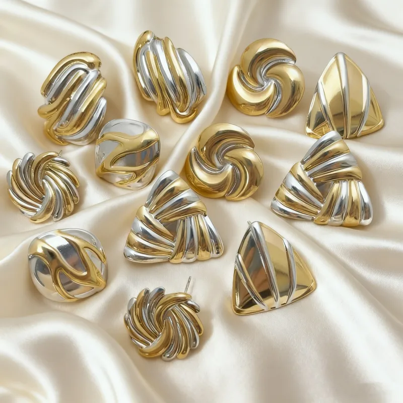 Wholesale 304 Stainless Steel Triangle Geometric Swirl Pattern Electroplating Stone-Free Golden Plated Basic Novelty Ethnic Style Gold Silver Earrings