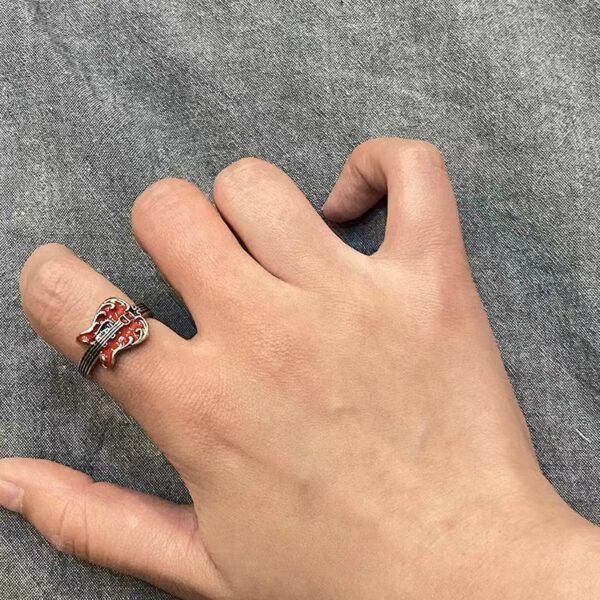 Wholesale Long Live Freedom Retro Punk Rock Red Guitar Ring Men and Women Niche Design 2024 New Exquisite Ring