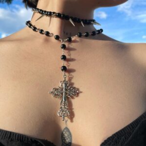 Wholesale Cross-border new European and American punk style cross Gothic necklace jewelry black pearl pendant necklace