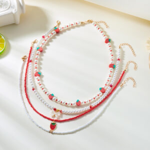 Wholesale European and American New Fashion All-match Ornaments Strawberry Necklace Simple Summer Small Fresh Soft Pottery Beads Pearl Necklace for Women