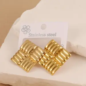 Gold / Average Size / Style 155