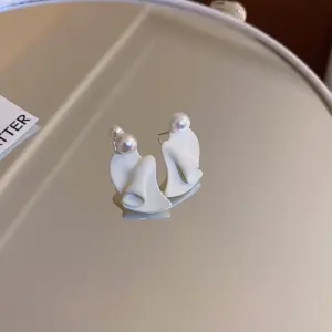 3 Silver Needle-White