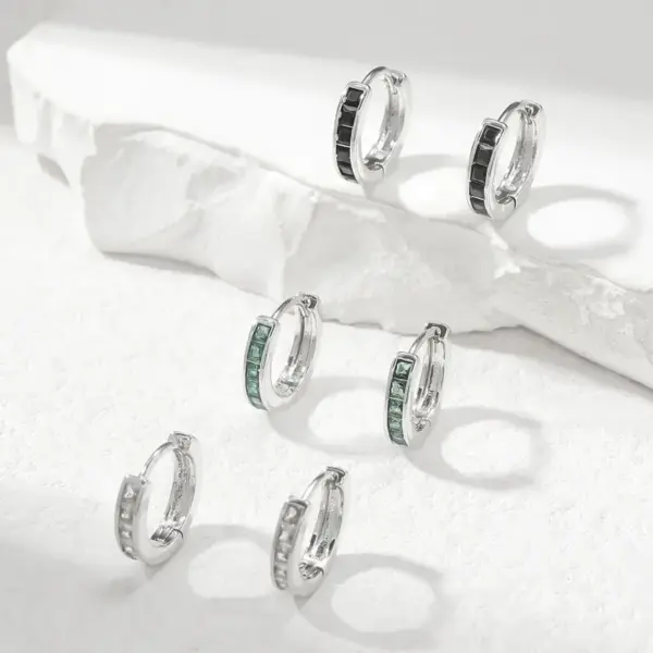 Wholesale 1 Pair Elegant Simple Style Circle Copper Zircon Silver Plated Hoop Earrings