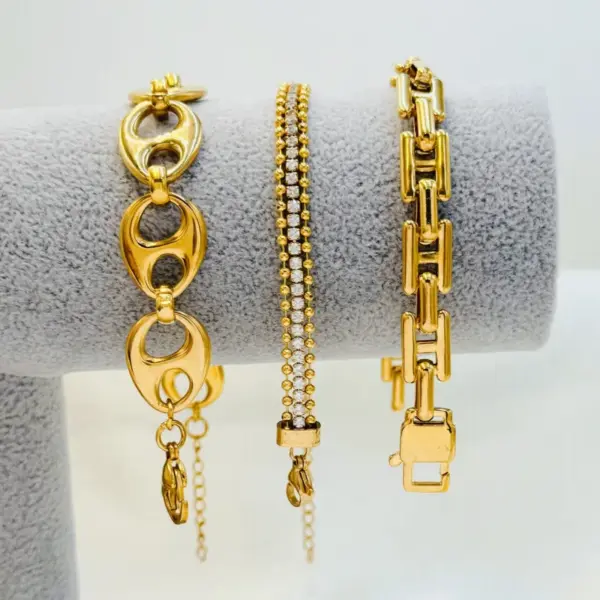 Wholesale Casual Simple Style Solid Color 304 Stainless Steel 24K Gold Plated Zircon Stainless Steel Bracelets In Bulk