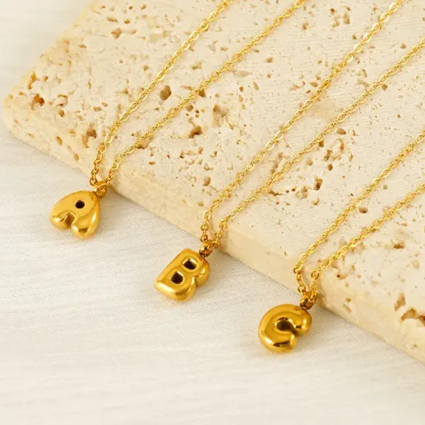 PVD Coated 18K Gold Plated Letter 304 Stainless Steel Simple Style Waterproof Non Tarnish 304 Stainless Steel Pendant Necklace