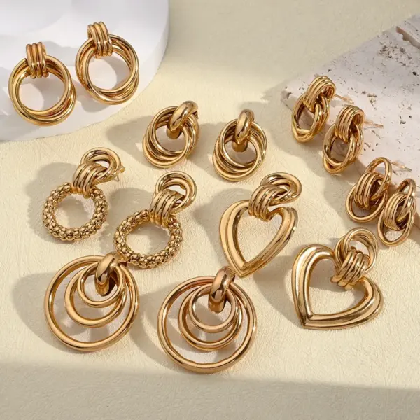 Wholesale Electroplating Golden Plated Round Oval Heart Shape 304 Stainless Steel IG Style Casual Vacation Polishing Plating Ear Studs