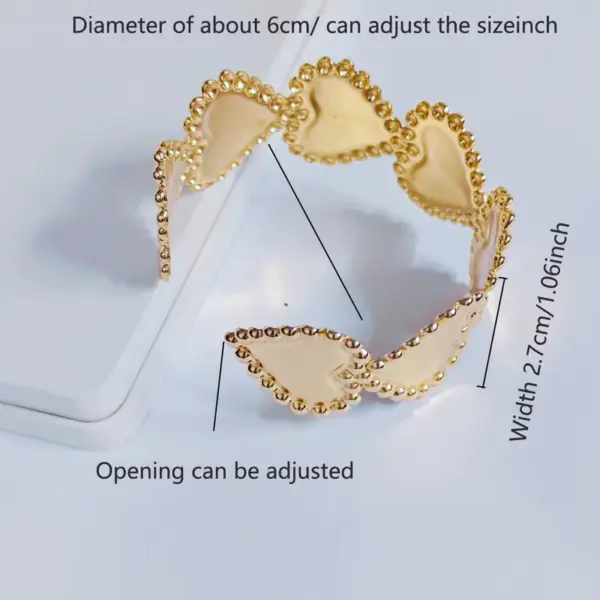 Wholesale 1 Piece Stainless Steel Exaggerated Geometric Open Bracelet Shell Five-Leaf Flower Bracelet Irregular Personality Starfish Shiny Bracelet Suitable For Women's Daily Wear