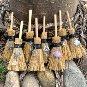 Wholesale Car Pendant Mini Broom Pendant Pendant Handicraft