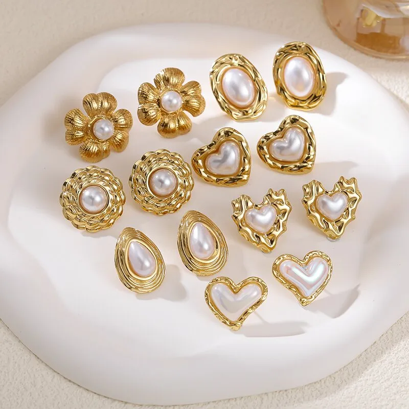 Wholesale Fashionable Style High-end Stainless Steel Earrings With Pearls, Exquisite And Luxurious, Non-fading, Suitable For Women To Wear