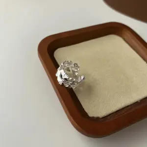 Jz0108 / Adjustable Opening