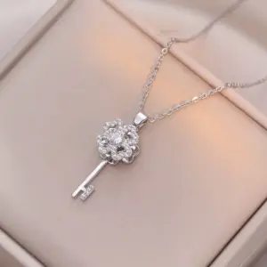X2990 Steel Color Love Heart Necklace Necklace