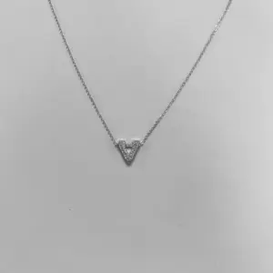 White gold color / V