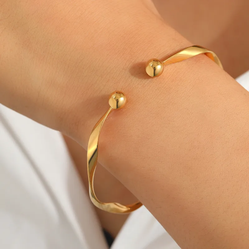 Wholesale Simple Style Solid Color 304 Stainless Steel Stainless Steel Bracelets In Bulk